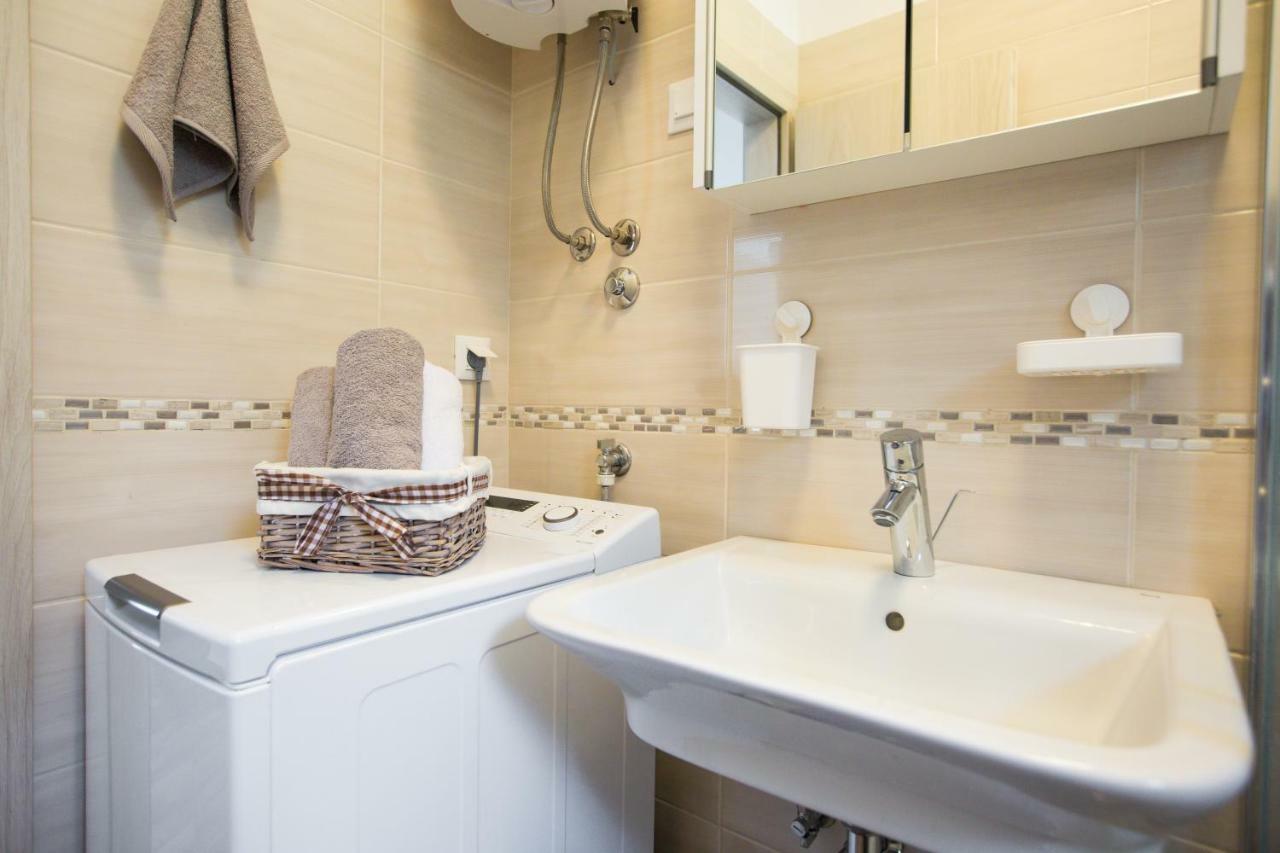 Villa Pergola-Apartment Toni Млини Екстериор снимка