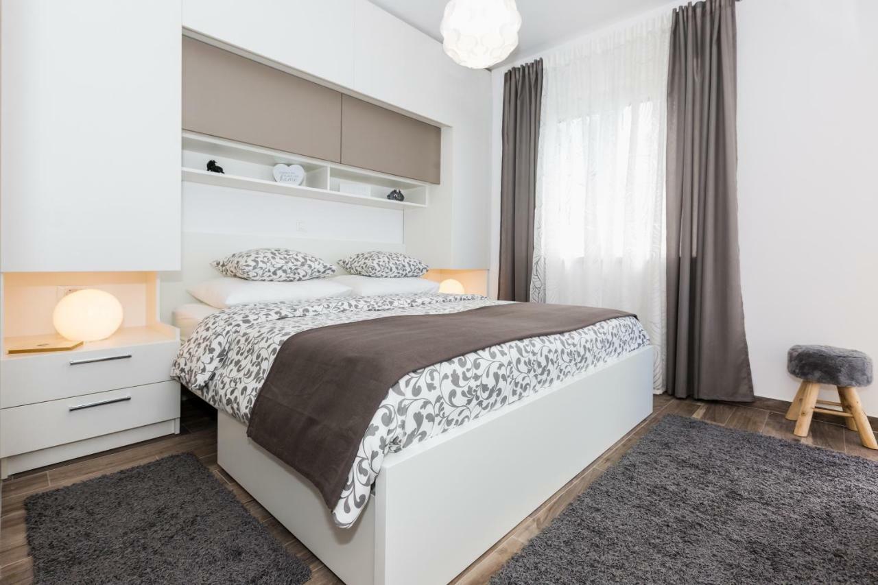 Villa Pergola-Apartment Toni Млини Екстериор снимка